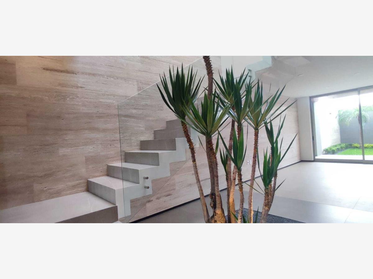 Casa en venta en Rincón de la Montaña, Morelia — foto 1 de 24