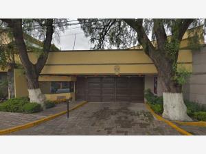 Casa en venta en Jardines del Pedregal, Álvaro Obregón, Ciudad de México Casa en venta en Jardines del Pedregal, Álvaro Obregón, Ciudad de México