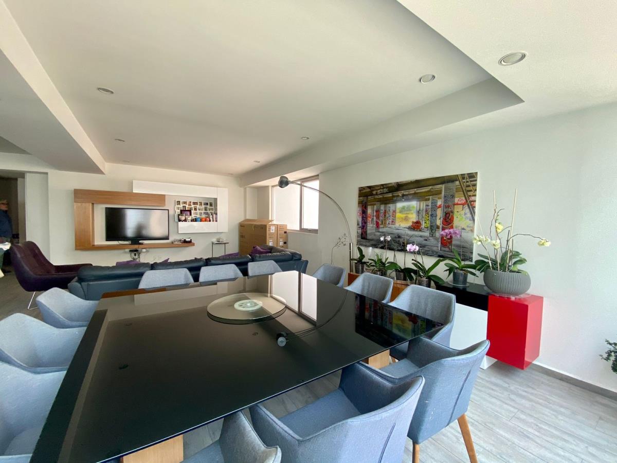 Departamento en venta en Bosques de las Lomas, Cuajimalpa de Morelos — foto 1 de 40