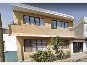 Casa en venta en Prensa Nacional, Tlalnepantla de Baz, México Casa en venta en Prensa Nacional, Tlalnepantla de Baz, México
