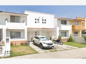 Casa en venta en Paseos del Bosque, Corregidora — foto 2 de 7