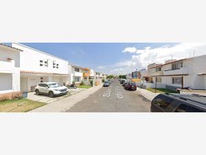 Casa en venta en Paseos del Bosque, Corregidora — foto 3 de 7