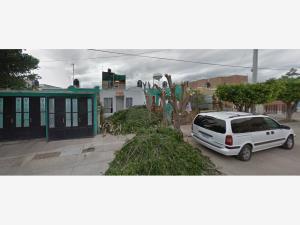 Casa en Alameda de la Presa, León, Guanajuato