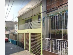 Casa en Emiliano Zapata Fraccionamiento Popular, Coyoacán, Ciudad de México