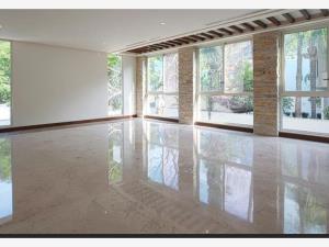 Casa en venta en Zona Fuentes del Valle, San Pedro Garza García — foto 2 de 10