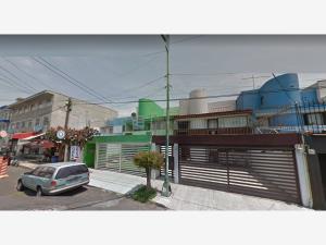 Casa en venta en Prado Coapa 2A Sección, Tlalpan — foto 2 de 9