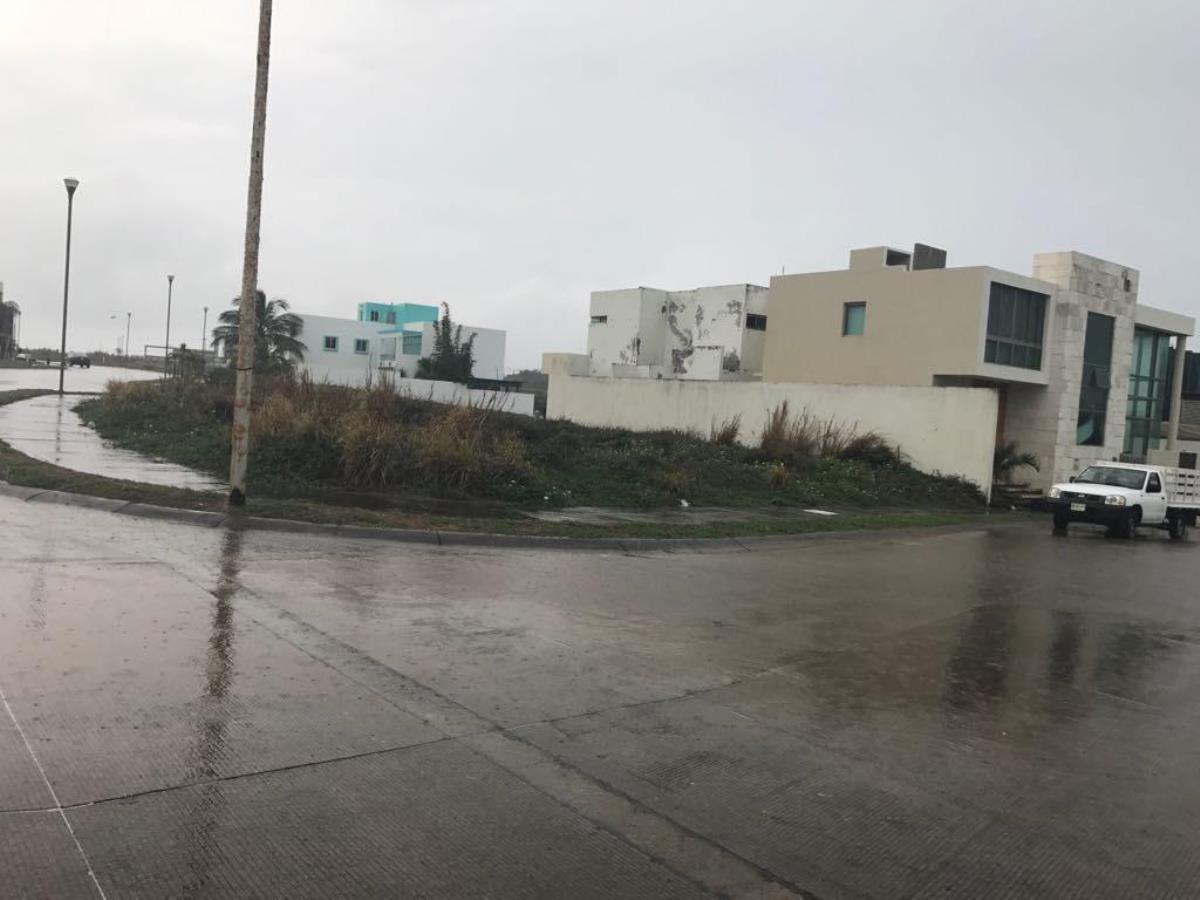 Terreno en venta en Real Mandinga, Alvarado — foto 1 de 3