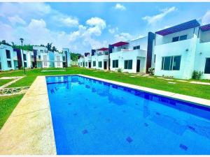 Casa en venta en Lomas de Jiutepec, Jiutepec — foto 2 de 10