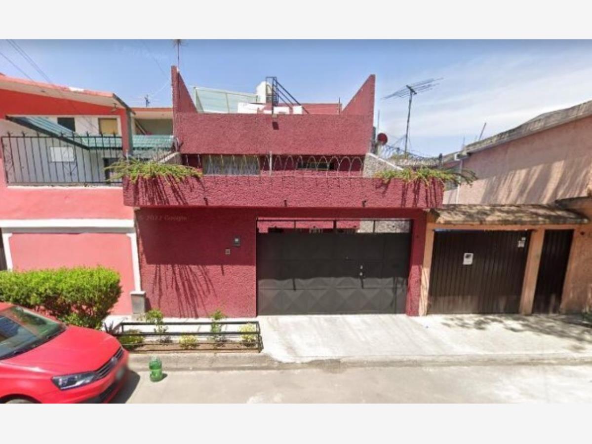 Casa en venta en El Rosario, Azcapotzalco — foto 1 de 10