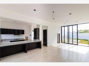 Casa en venta en Chichi Suarez, Mérida — foto 2 de 5