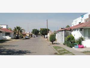 Casa en venta en Los Ciruelos, Tlajomulco de Zúñiga — foto 2 de 6