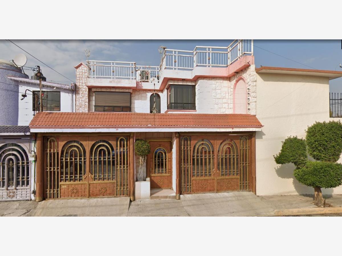 Casa en venta en Bosques del Valle 1a Sección, Coacalco de Berriozábal — foto 1 de 12