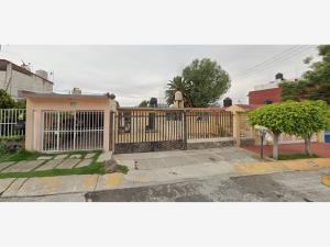 Casa en Las Alamedas, Atizapán de Zaragoza, México