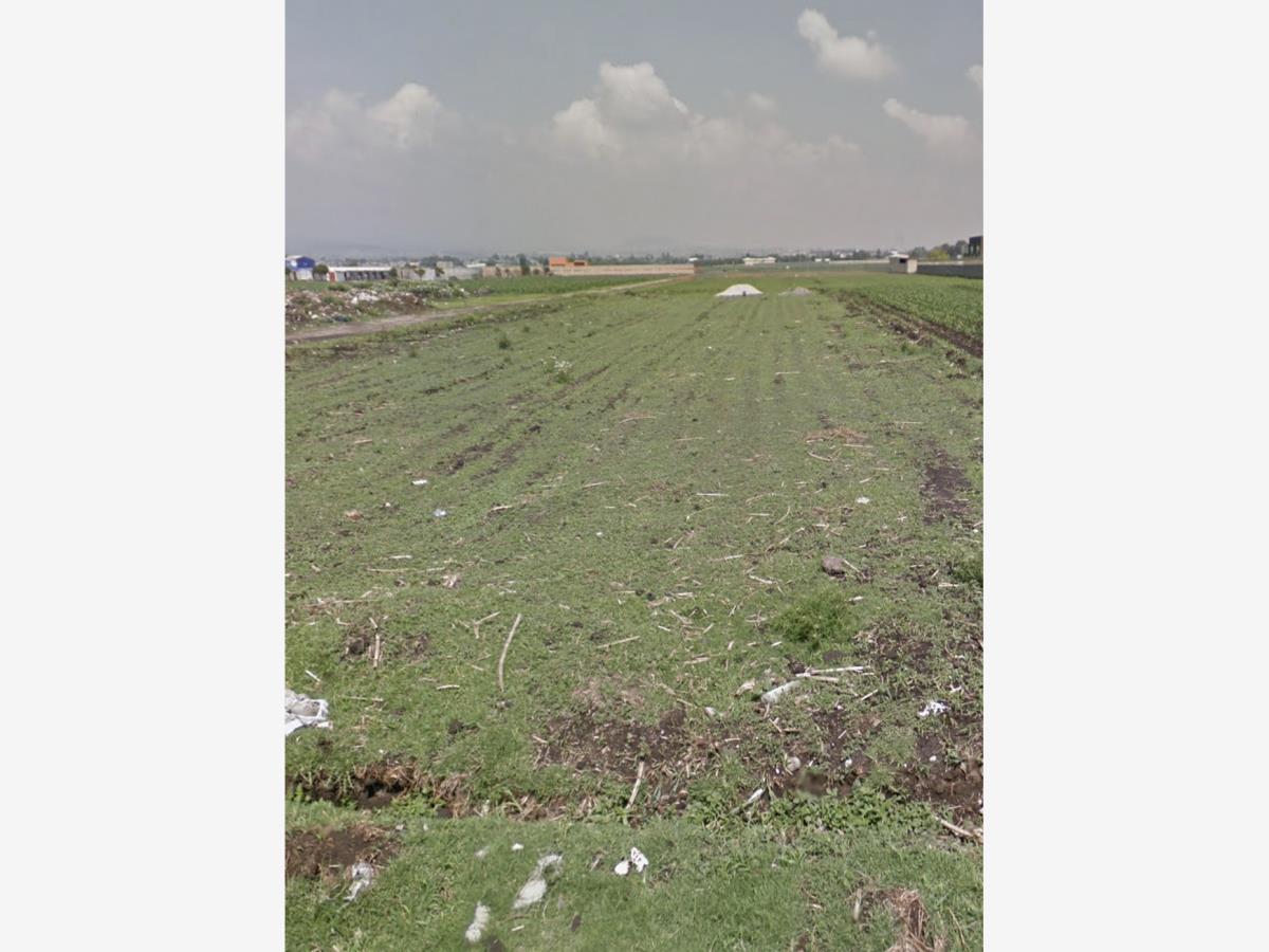 Terreno en venta en San Miguel Totocuitlapilco, Metepec