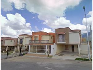 Casa en venta en Portal del Sur, Saltillo — foto 3 de 16