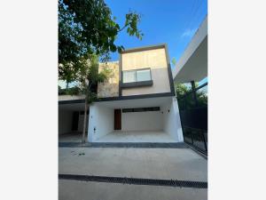 Casa en renta en Montebello, Mérida — foto 2 de 13