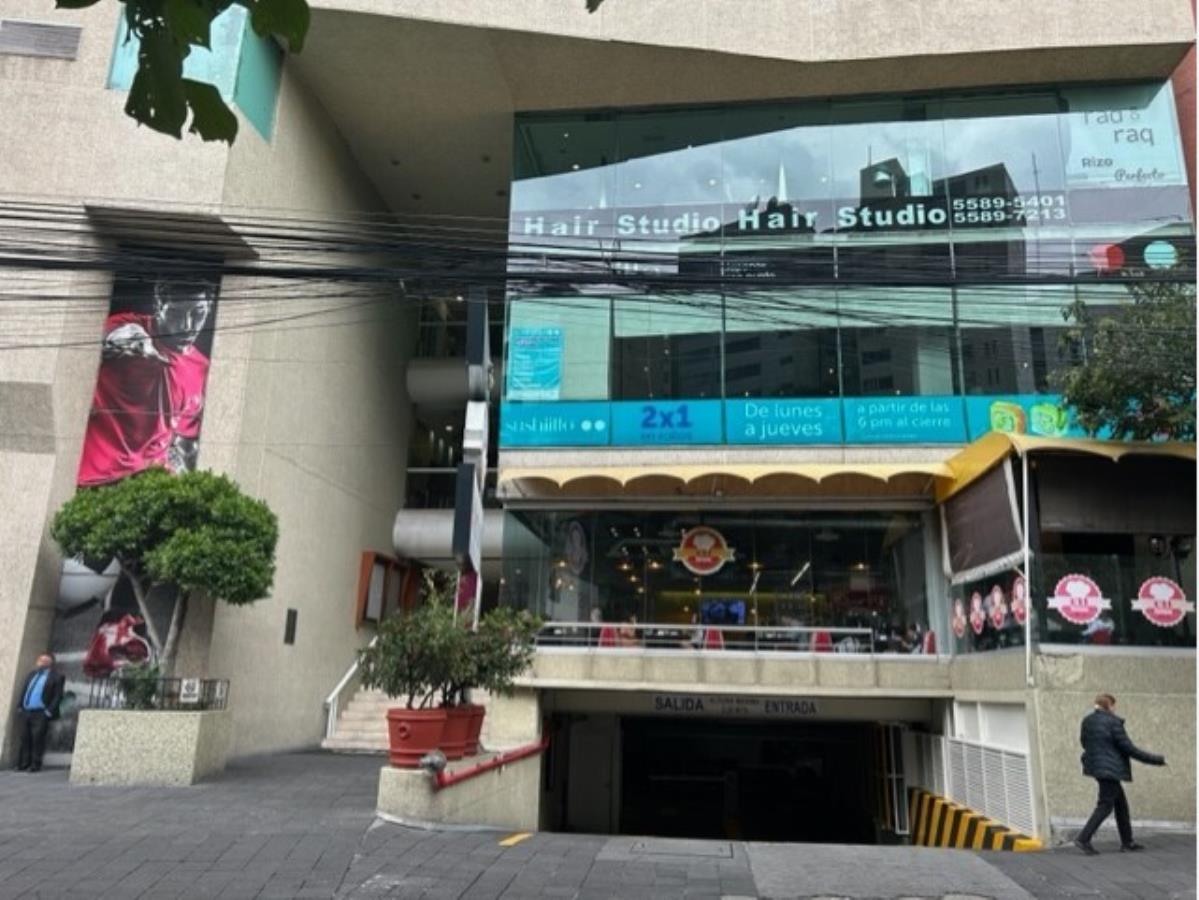 Local en renta en Lomas de Tecamachalco, Naucalpan de Juárez — foto 1 de 22