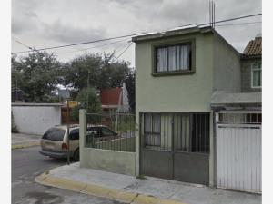 Casa en venta en Villas Santín, Toluca — foto 3 de 6