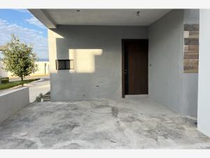 Casa en venta en Cordillera, Saltillo — foto 3 de 25