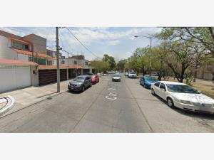 Casa en venta en Ciudad Satelite, Naucalpan de Juárez — foto 3 de 8