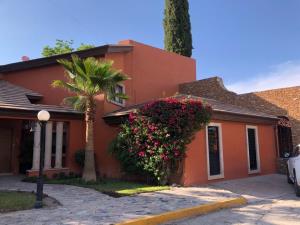 Casa en venta en Las Huertas, Saltillo — foto 2 de 27