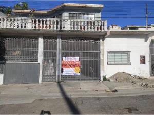 Casa en INFONAVIT Lomas del Porvenir, Tijuana, Baja California
