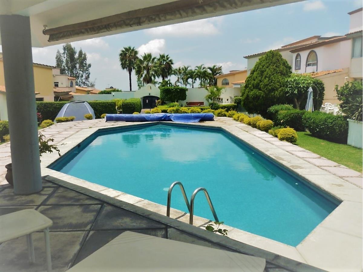 Casa en venta en Residencial las Flores, Cuernavaca — foto 1 de 30