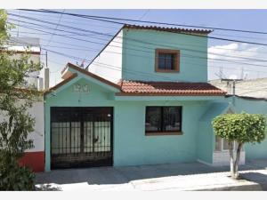 Casa en venta en Jardines de Morelos 5a Sección, Ecatepec de Morelos, México