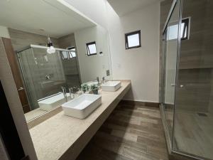 Casa en venta en Villas de Barceló, León — foto 3 de 15