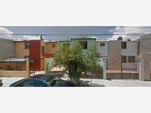Casa en Valle de las Flores Infonavit, Saltillo, Coahuila de Zaragoza