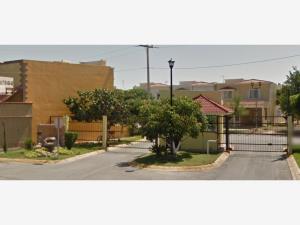 Casa en Residencial Rincón del Desierto, Torreón, Coahuila de Zaragoza