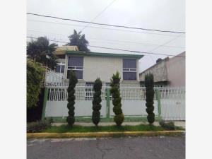 Casa en venta en Calacoaya, Atizapán de Zaragoza, México