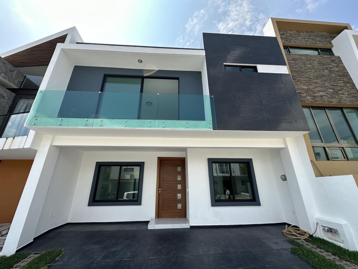 Casa en venta en Valle Imperial, Zapopan — foto 1 de 25
