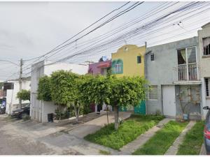 Casa en Balcones de Santa Maria, San Pedro Tlaquepaque, Jalisco