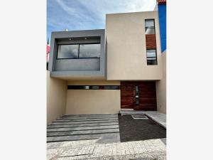 Casa en Milenio III, Querétaro, Querétaro