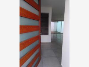 Casa en renta en Milenio III, Querétaro — foto 3 de 14