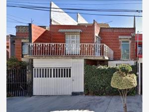 Casa en Constitucion de 1917, Iztapalapa, Ciudad de México