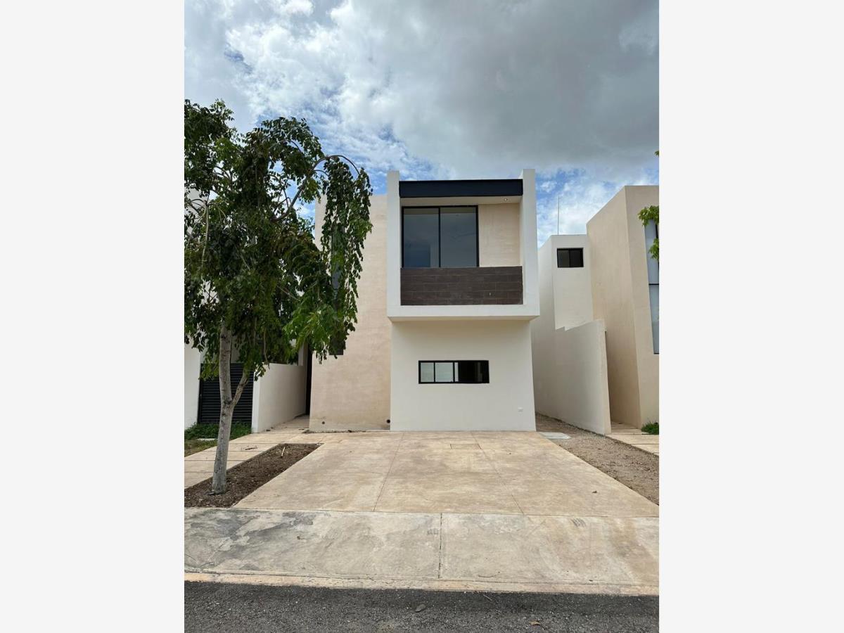 Casa en venta en Leandro Valle, Mérida — foto 1 de 10