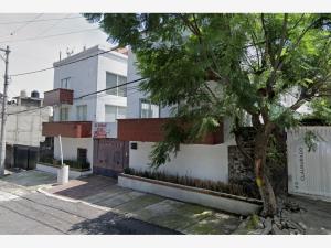 Casa en venta en Heroes de Padierna, Tlalpan — foto 2 de 8