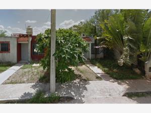 Casa en Bosques del Poniente, Mérida, Yucatán