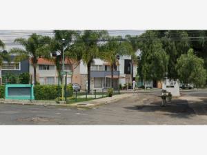 Casa en Villas de Guadalupe, Zapopan, Jalisco