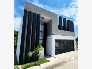 Casa en venta en El Dorado Residencial, Boca del Río, Veracruz de Ignacio de la Llave Casa en venta en El Dorado Residencial, Boca del Río, Veracruz de Ignacio de la Llave