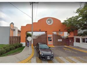 Casa en Santa Maria Totoltepec, Toluca, México