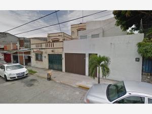 Casa en Condominios Cuauhnahuac, Cuernavaca, Morelos