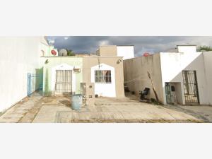 Casa en venta en Mision del Carmen, Playa del Carmen — foto 1 de 7