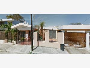 Casa en venta en Jardines de Chuburna, Mérida — foto 3 de 11