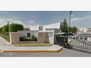 Casa en Pirámides 3a. Sección, Corregidora, Querétaro