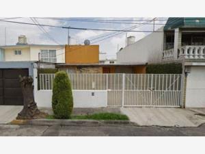 Casa en Prados del Rosario, Azcapotzalco, Ciudad de México