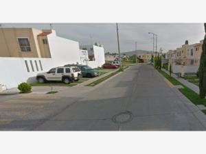 Casa en venta en Villa Fontana, San Pedro Tlaquepaque — foto 2 de 11