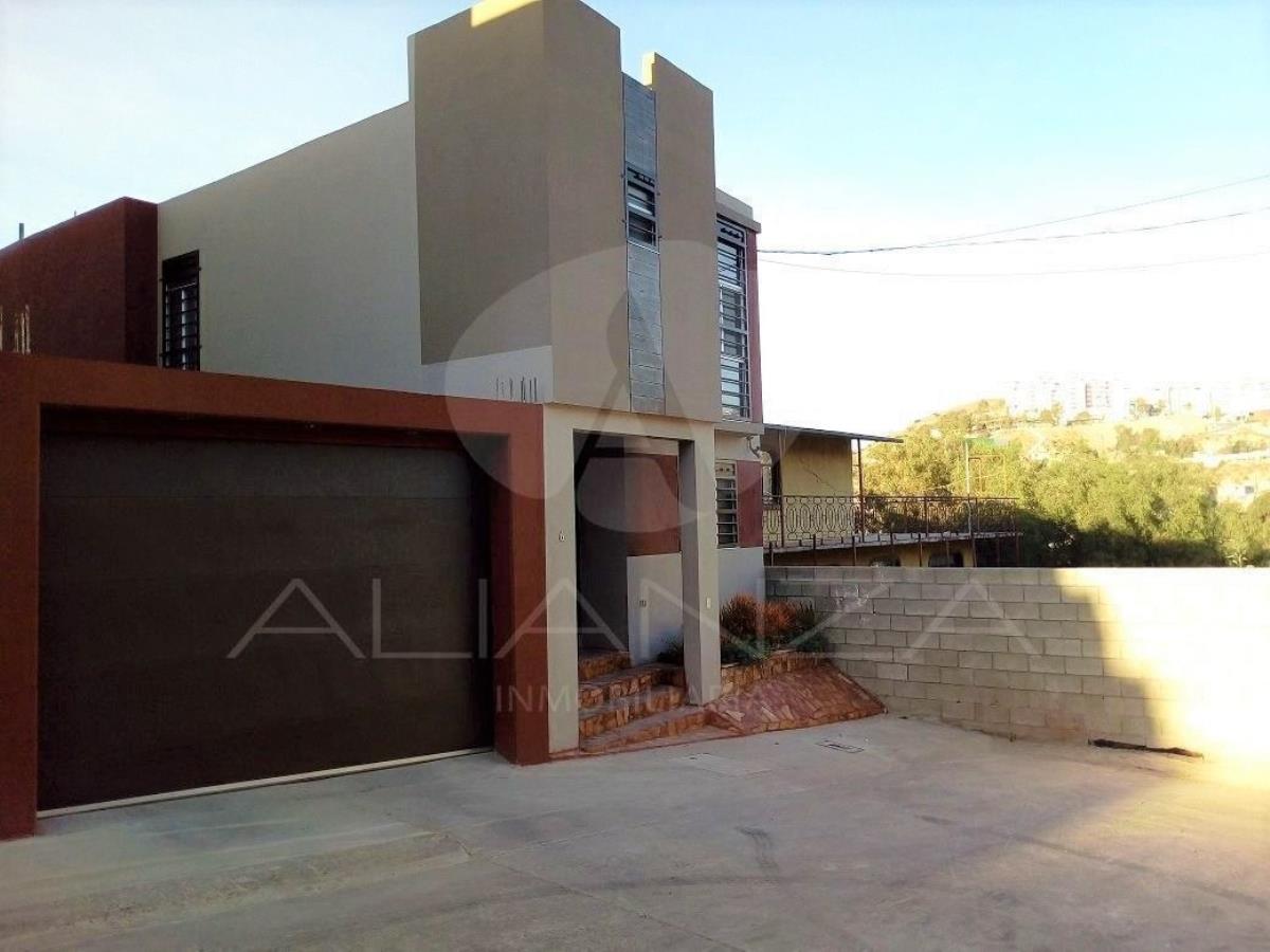 Casa en venta en Valle del Pedregal, Tijuana — foto 1 de 18